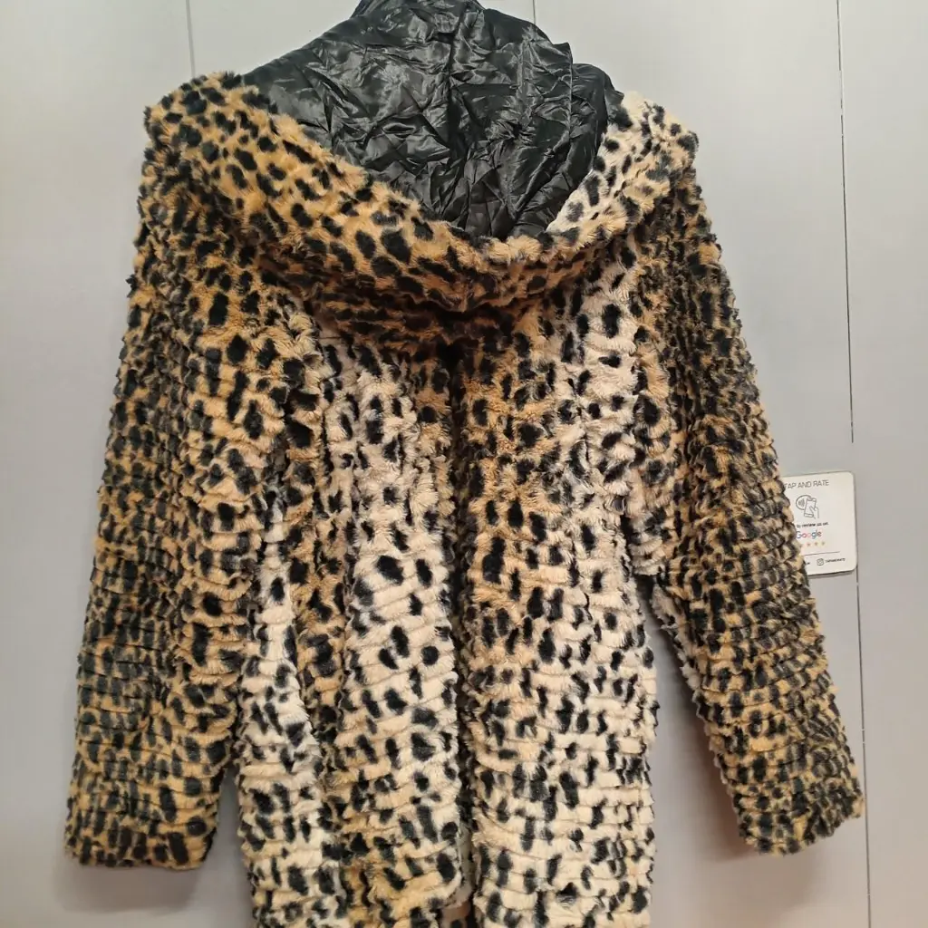 Cheetah print faux fur large corded hood jacket mobster mafia wife 2.webp