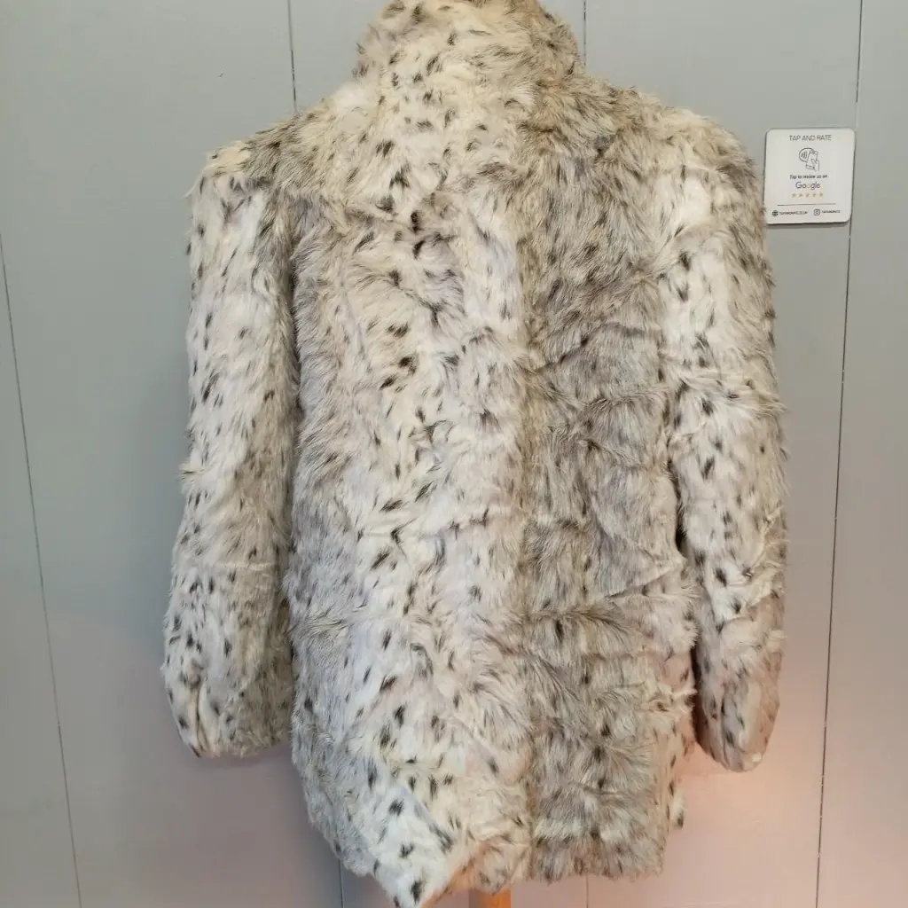 Cream faux fur coat 3.webp