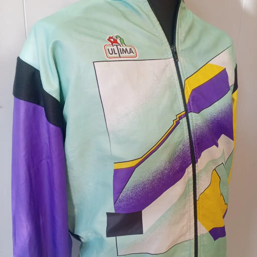 Vintage late 80s Ultima Italian Cycling Satin Jacket 2 rear pockets 2.webp
