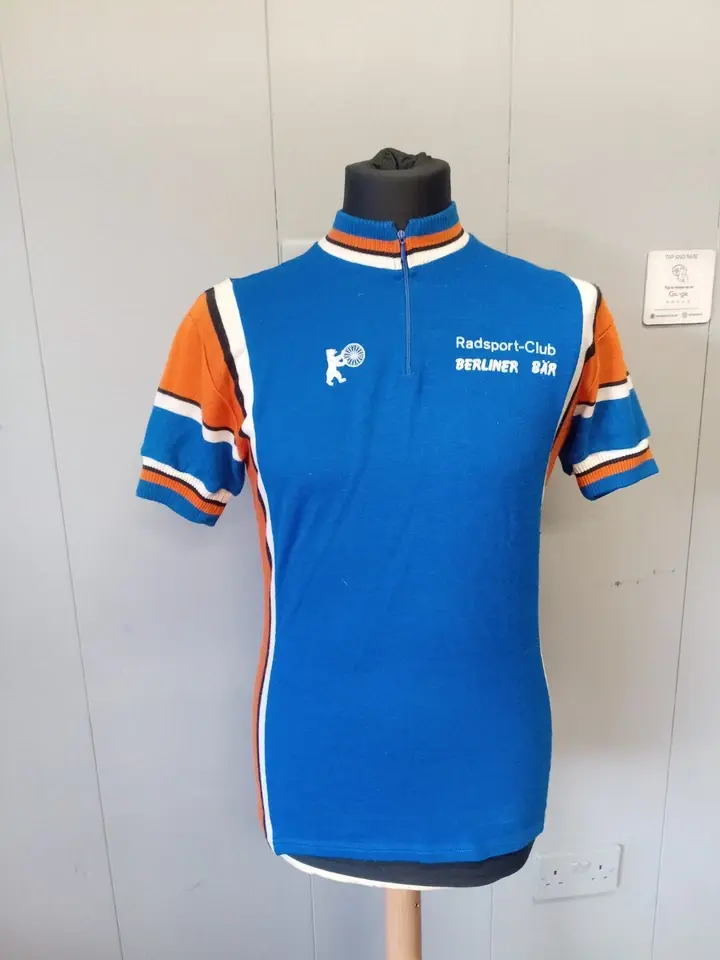 Radsport Berliner Bar 1980's vintage Cycling jersey Blue And Orange 3.webp