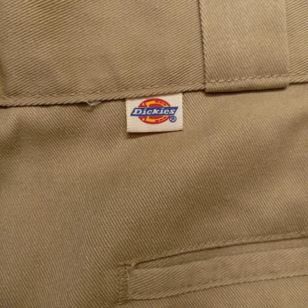 Dickies khaki chino trousers khaki chino size UK 34 leg 31 2.webp