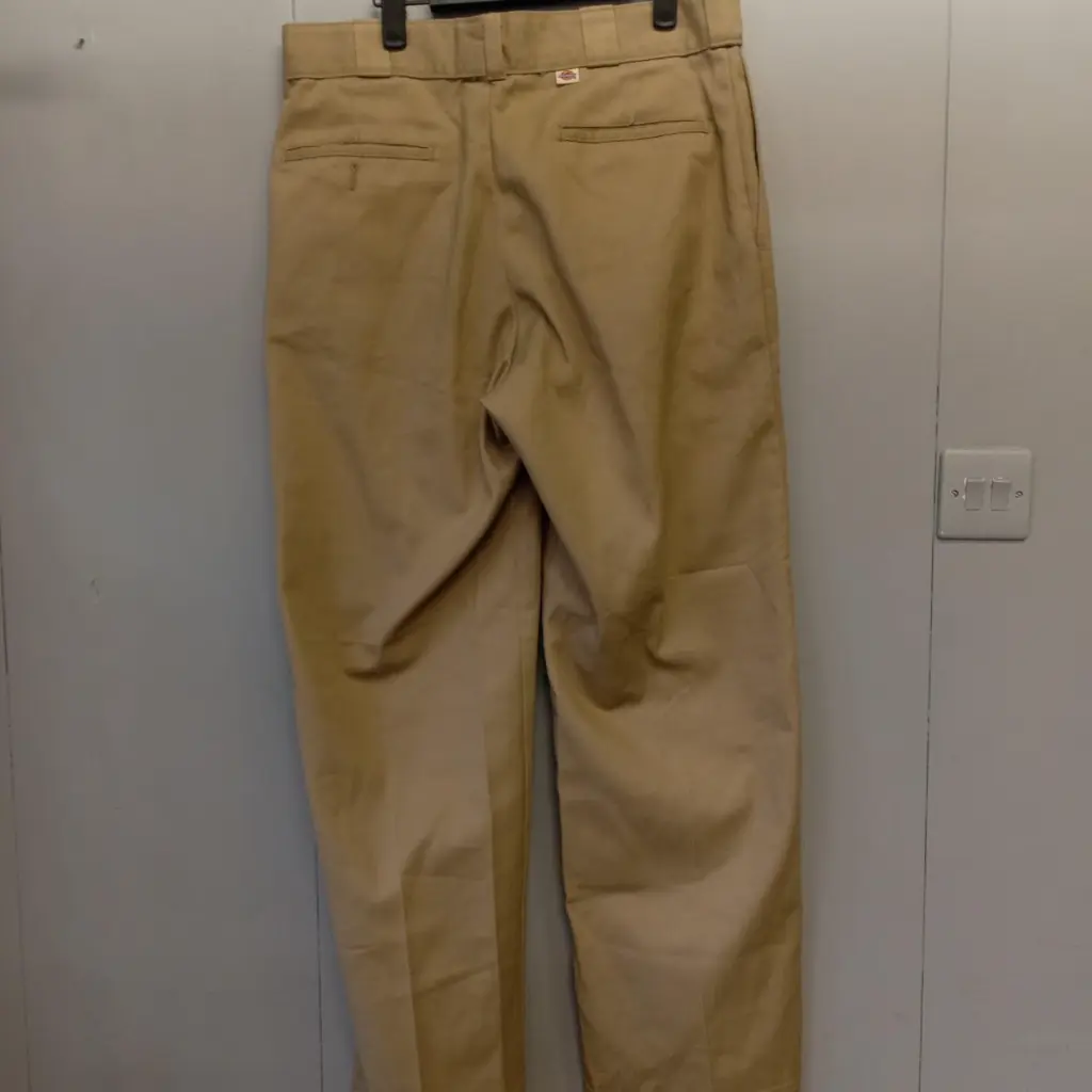Dickies khaki chino trousers khaki chino size UK 34 leg 31 3.webp