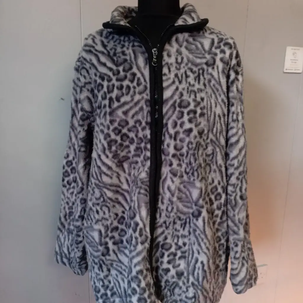Alfred Dunner Women's Black and Grey Cardigan Fleece
