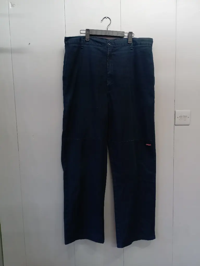 Navy Dickies cargo pants skater Size UK 38 leg 32 inch