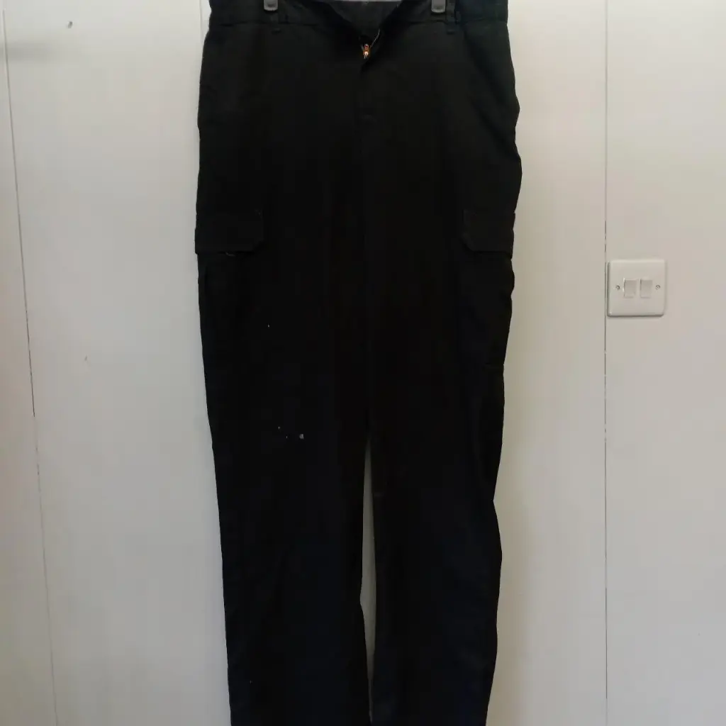 Black Dickies cargo trousers skater Missing fastening button size UK 36 leg 34 inch