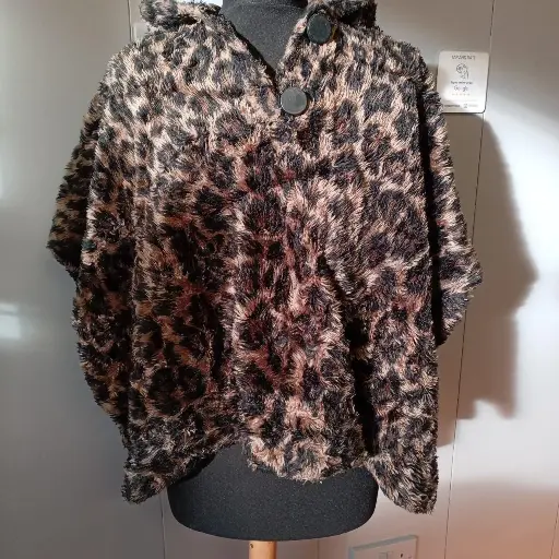 Leopard print poncho wildstyle faux fur hooded wrap