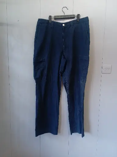 Navy blue Dickies cargo trousers cargo grade c has marks, size UK 38 leg 33 inch